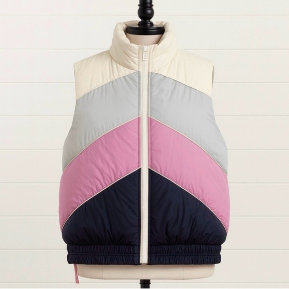 Marine Layer Jackets & Blazers - Marine Layer Colorblock Chevron Vest
-Reversible.
Excellent condition.
Women XL